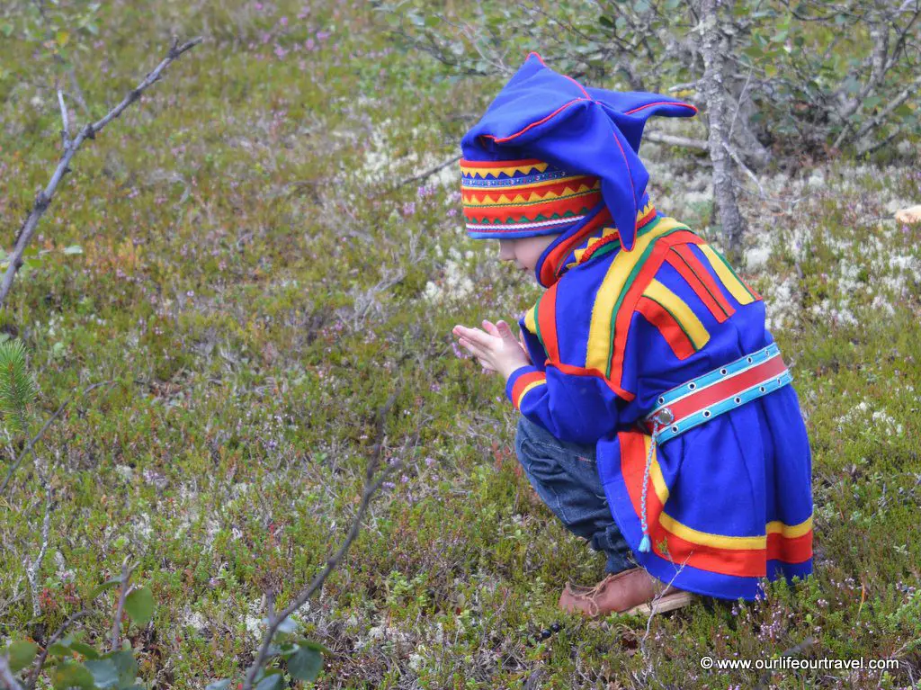 wedding finnish lapland urho kekkoken national park saami clothing
