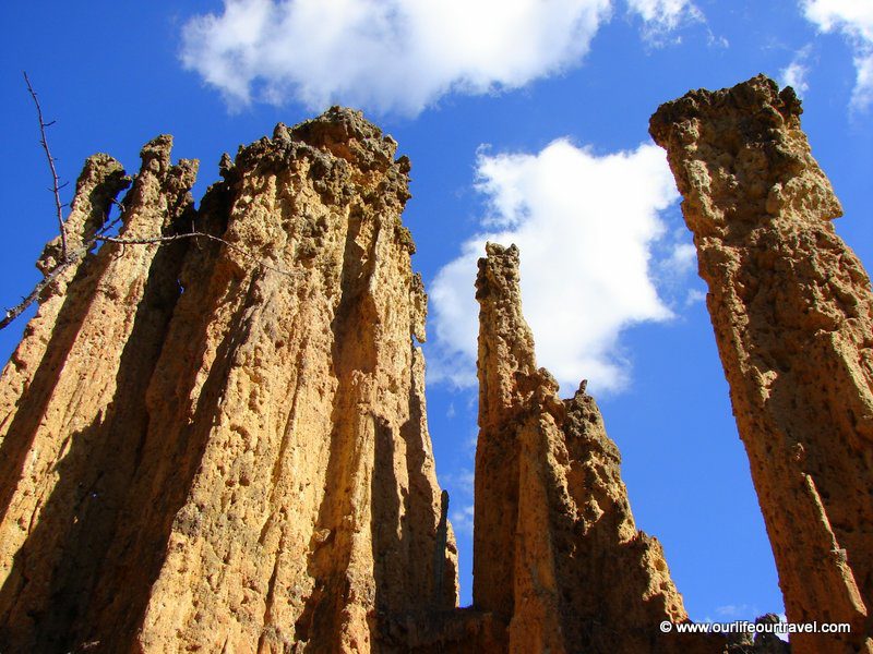 Pillars in Isimila