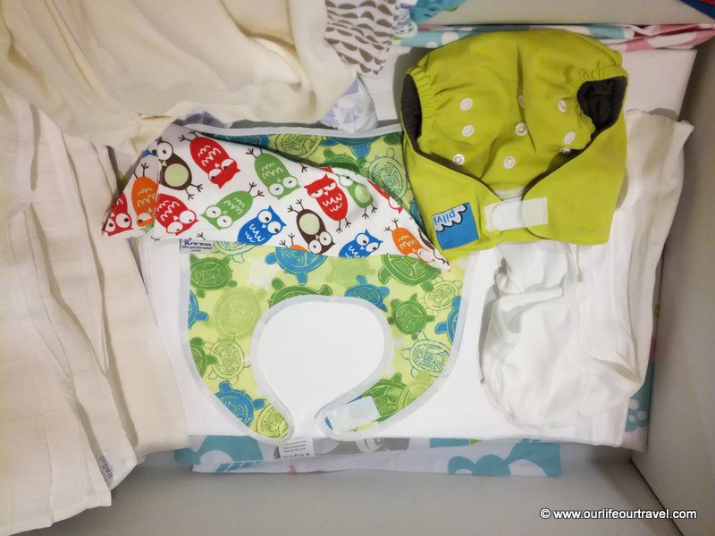 Bib, diaper and more. The content of the Finnish baby box