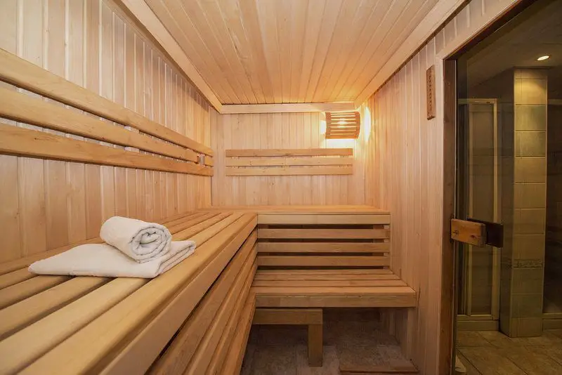 Wooden Sauna - Benches and Towels