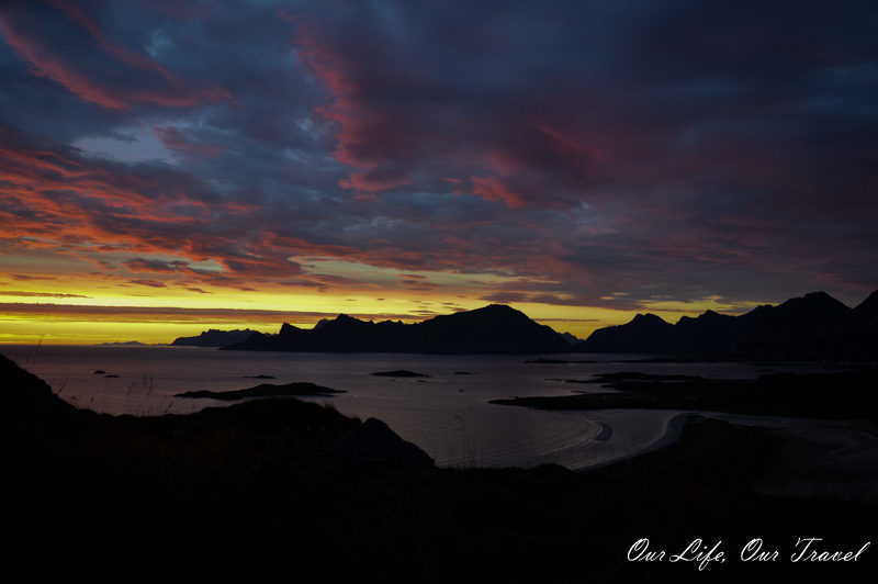 Lofoten-szigetek napkelte.