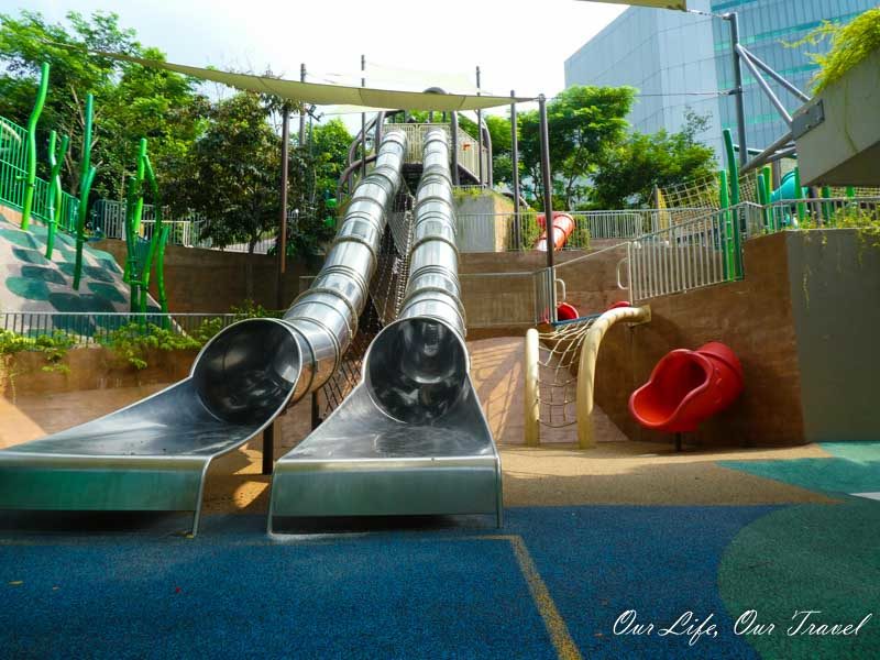 Admiralty Park and the best and longest slides in Singapore. Favorite attractions for kids in Singapore