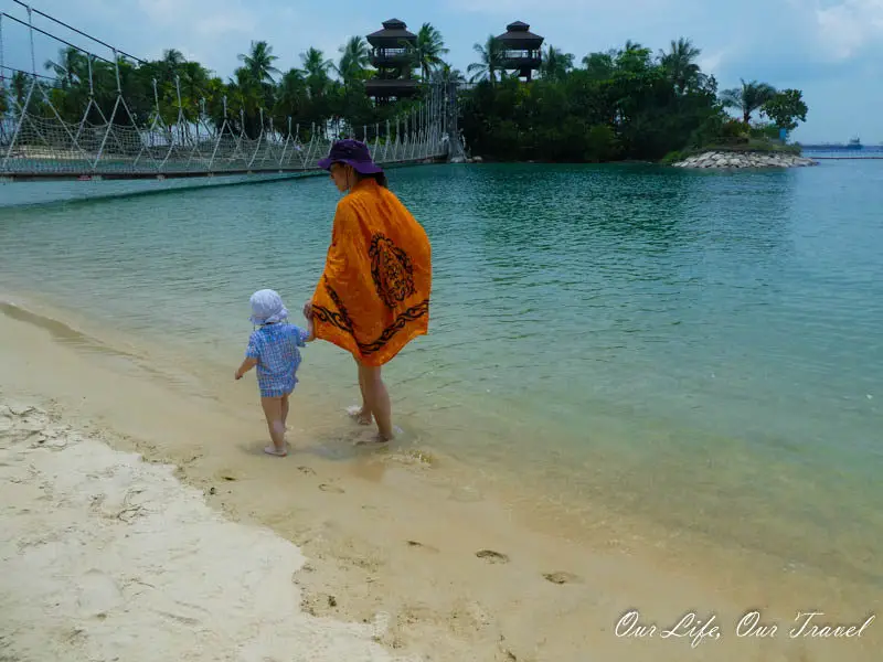 szingapur látványosságai: strandok Beaches in Singapore - Sentosa Island with kids - 