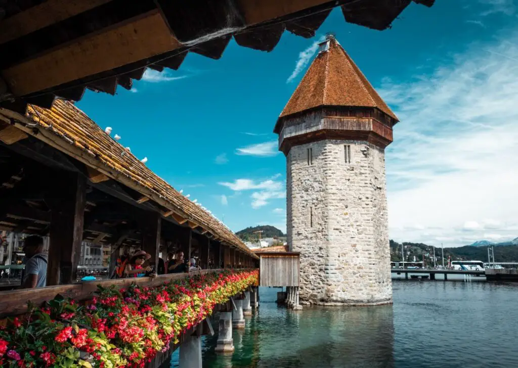 buildings in lucerne switzerland