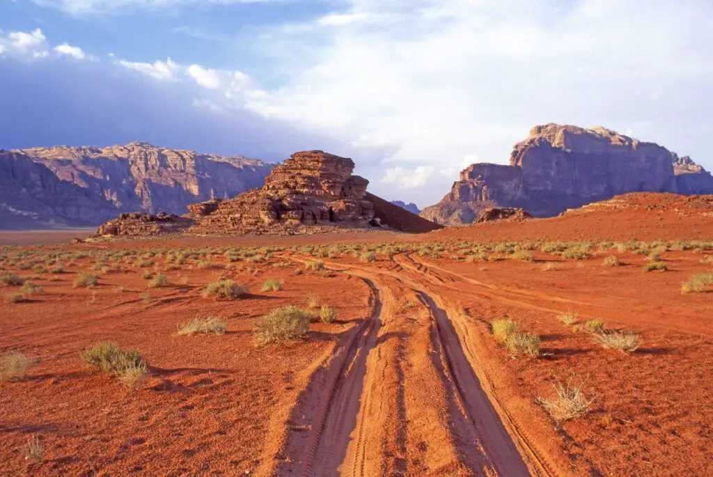 trip to wadi rum on a jeep tour